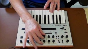 KORG MONOLOGUE - Introduction and Full Review