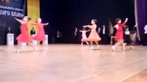 Бальные танцы соло квикстеп