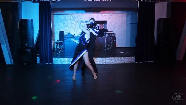 Anna Sotnyk & Sergii Zaichuk Bachata Show Mi Bendicion - Juan Luis Guerra смотреть онлайн