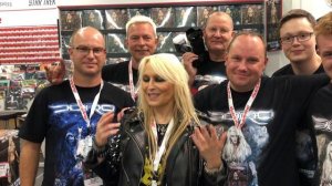 Doro @ Mediamarkt Stuhr: Gruss an alle Fans