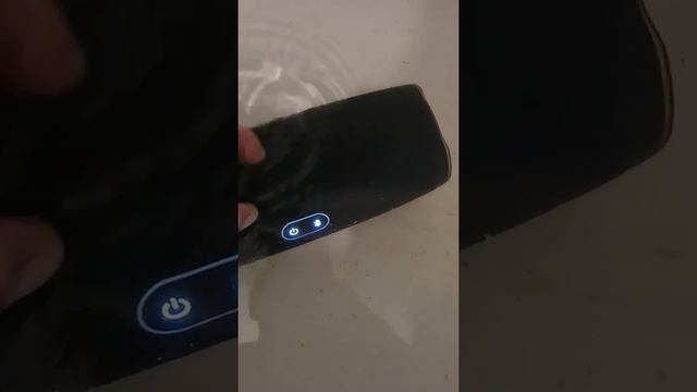 JBL CHARGE 4 водонепроницаемая/лучшая колонка за такие?