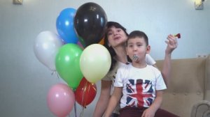 Давайте знакомиться! 
Рады видеть Вас на нашем канале)
Английский язык с нуля для детей и взрослых