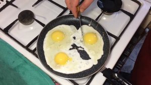 ЯИЧНИЦА-ГЛАЗУНЬЯ!!! РЕЦЕПТ!!!