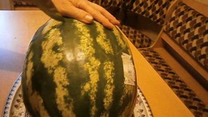 Как красиво разрезать арбуз