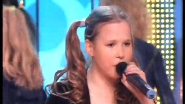 Маша и Настя Толмачёвы - Песня заезжих гастролёров смотреть онлайн