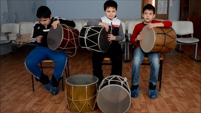 Урок дхола - армянская воскресная школа