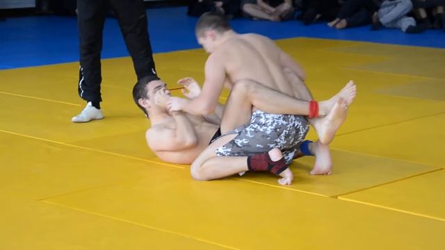 Колесников Игорь  до 70 кг, кубок Донецка по ГРЕППЛИНГУ 23.01.2016