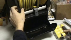 Комплект KARCHER: настенный бокс для аксесуаров с барабаном для шлангов