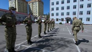 Строевая подготовка роты почетного караула НГ ВС КР