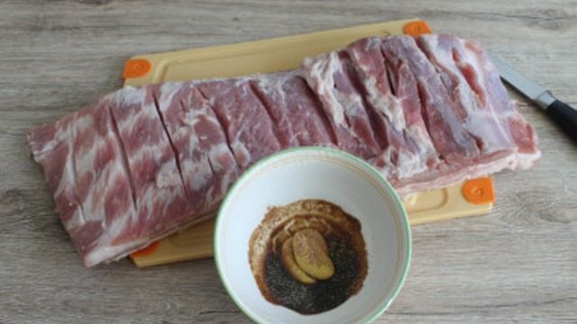 Рулет из свиной брюшины в духовке