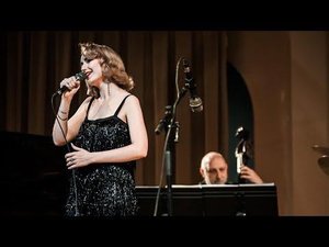 История  джазовой певицы Анастасии Лютовой