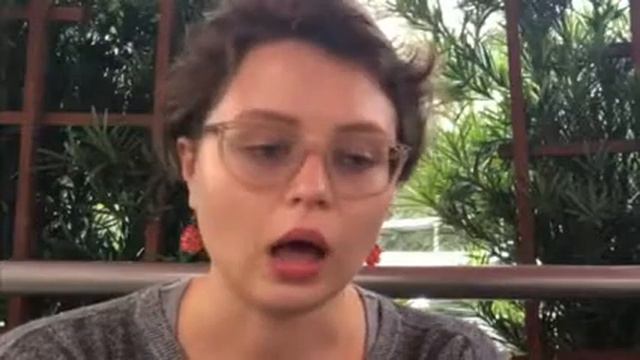 История про Нину, которой нужна была поддержка русских людей. смотреть онлайн