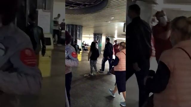 БЕСПРЕДЕЛ В МЕТРО ПРОДОЛЖАЕТСЯ