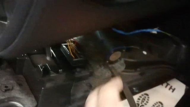 Замена дополнительного аккумулятора Mercedes-Benz W218 CLS-Class смотреть онлайн