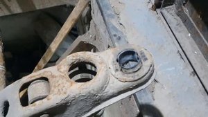 Замена демпферных подушек в задней балке мерседес А140