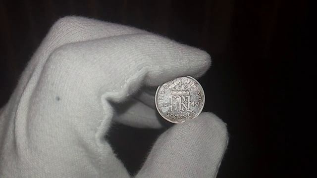 Монета 6 пенсов 1942 года / Великобритания смотреть онлайн