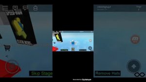 Девушка Играет впервый раз в  роблокс нуб