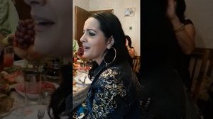 Цыганочка красиво поет