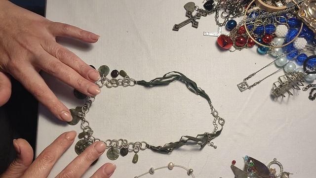 распаковка винтажной бижутерий часть 3 смотреть онлайн