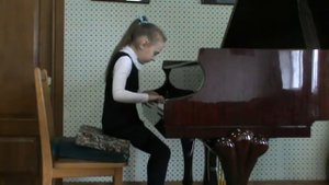 Д.Шостакович Гавот из цикла "Танцы кукол"Исп. Абаева София, 7 лет. г.Владикавказ, ДМШ МК РСО-А