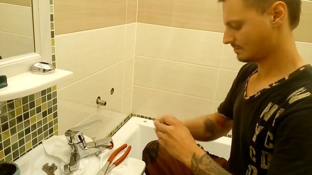 Установка смесителя в ванной - Установка смесителя своими руками смотреть онлайн