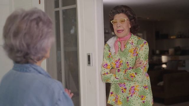 Get Out the Vote With Jane Fonda and Lily Tomlin смотреть онлайн