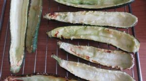 Цуккини, фаршированный томатом и стручковой фасолью
