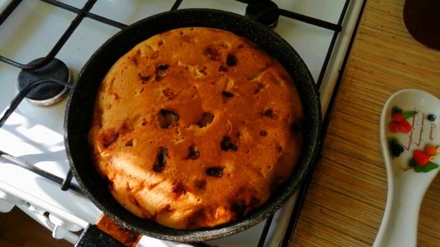 Быстро,дешево,вкусно!Шарлотка на сковороде! смотреть онлайн