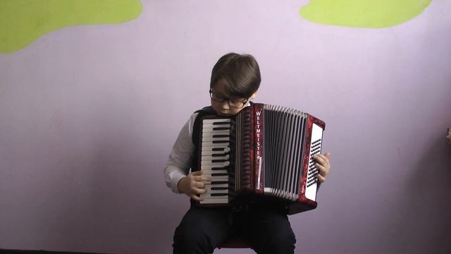 Файзриев Тимур, р. н . п в обработке А. Иванова «Как под яблонькой» смотреть онлайн