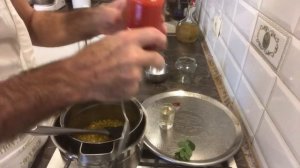 Острый медовый соус к сырам или мясу.