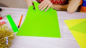 7 Идей поделок на Новый Год из бумаги своими руками!  Легкие Новогодние поделки 2020