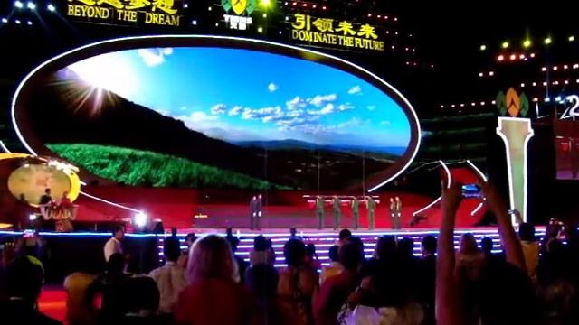 18 летие Тяньши Церемония поднятия государственного флага Китая смотреть онлайн