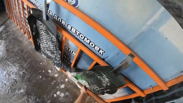 Мойка машины ДЁШЕВО И СЕРДИТО ЗА 32 гривны 10мин. смотреть онлайн