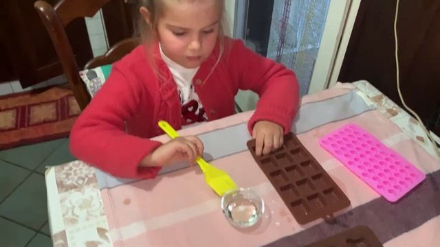 конфеты "коровка" смотреть онлайн