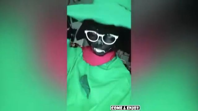 Маленький топ Косплеев по Андертейл смотреть онлайн