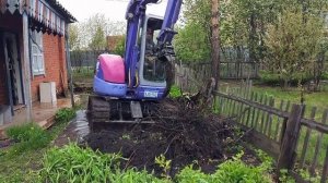 мини экскаватор Komatsu PC38 корчевание пней