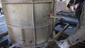 Процесс изготовления бетонного люка. Удивительный бетонный завод в Японии.