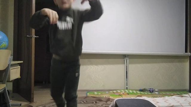 хип-хоп движение ранин мен с руками смотреть онлайн