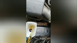 заменил масло и фильтр на ауди 100с4