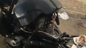 BMW R1100RT Battery remove снятие аккумулятора