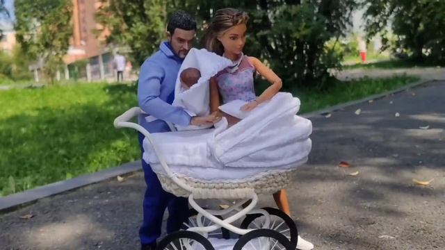 Кукольная коляска Барби смотреть онлайн