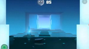 Играю в шарик который разбивает стёкла