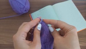 Носки с ОЧЕНЬ простым узором. Мастер-класс по вязанию.