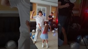 танец папы с дочкой на свадьбе