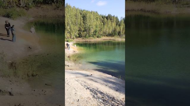СЕМИЦВЕТНОЕ ОЗЕРО НА УРАЛЕ.
