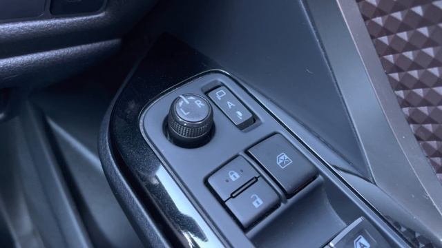 For Sale 2016 66 Toyota C-HR 1.8 VVT-h Excel | Motor Match Liverpool смотреть онлайн