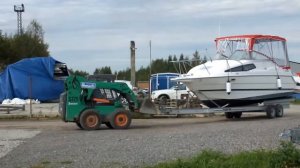 Катер Bayliner 2655 -первый спуск на воду в России! Нева 2016 год.