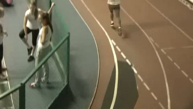 Чемпионат МГУ по л/а 2014 - Шведка (жен) 2 забег смотреть онлайн