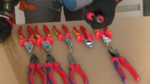 KNIPEX синий и KNIPEX жёлтый . В чём разница?