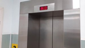 Электрический лифт МЛМ 400 кг в детской поликлинике 7 (7)
